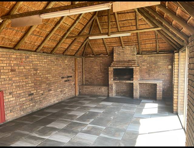 3 BEDROOM HOUSE FOR SALE IN BRENTHURST